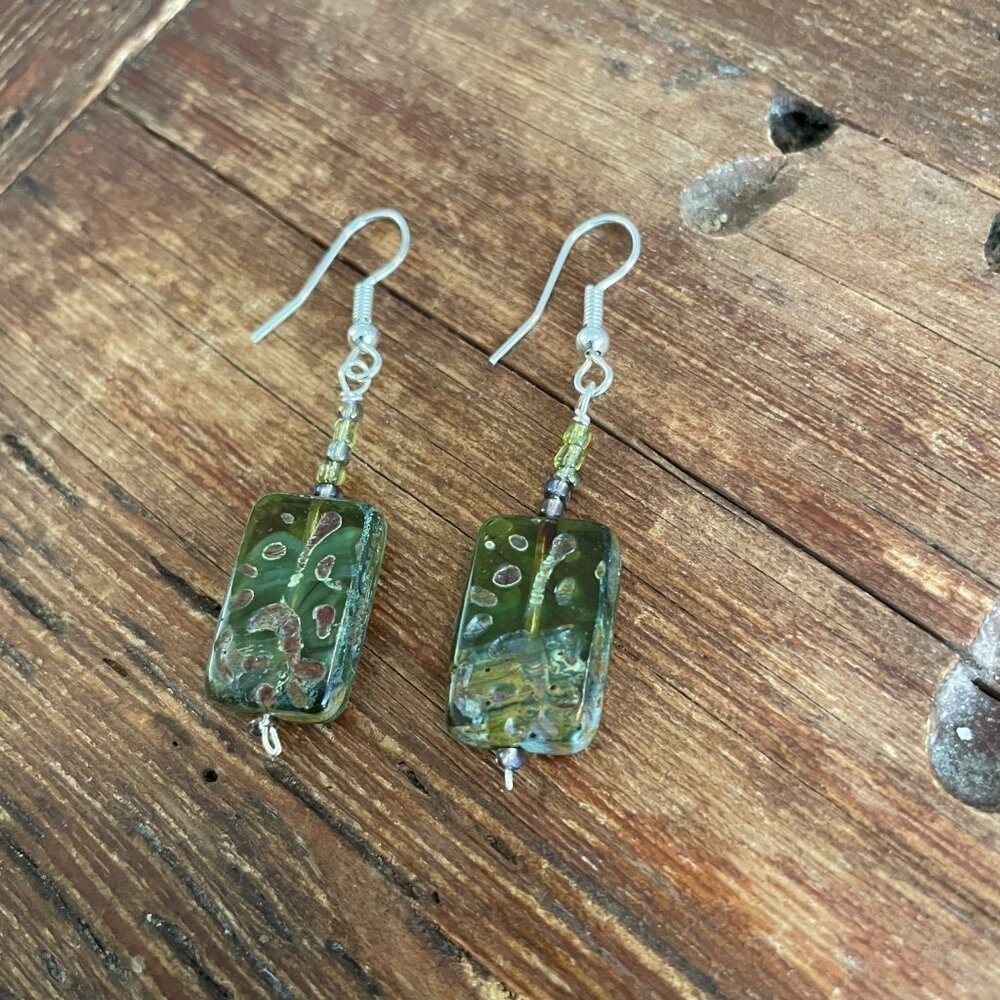Green Glass Carved Earrings Dangle Fish Hook Boho Gypsy Fairy Faerie Medieval - Picture 2 of 5